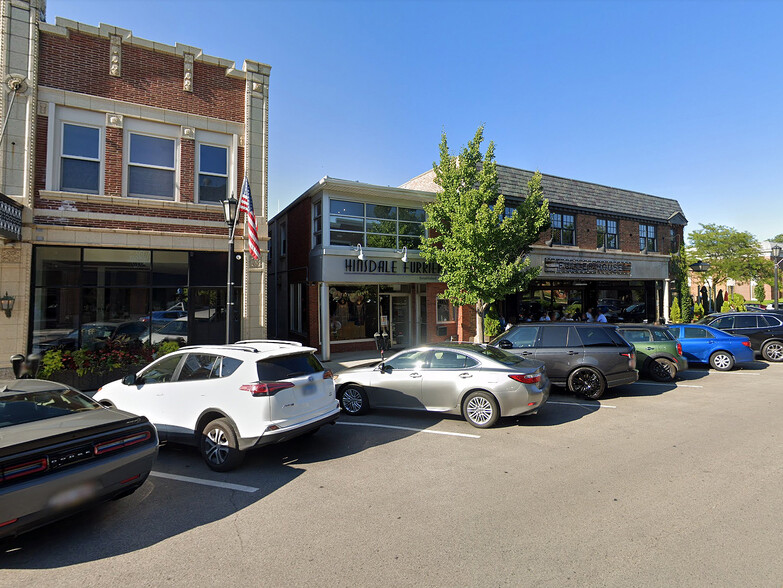 More Photos Of 33 E 1st St, Hinsdale Storefront Retail Residential For Lease