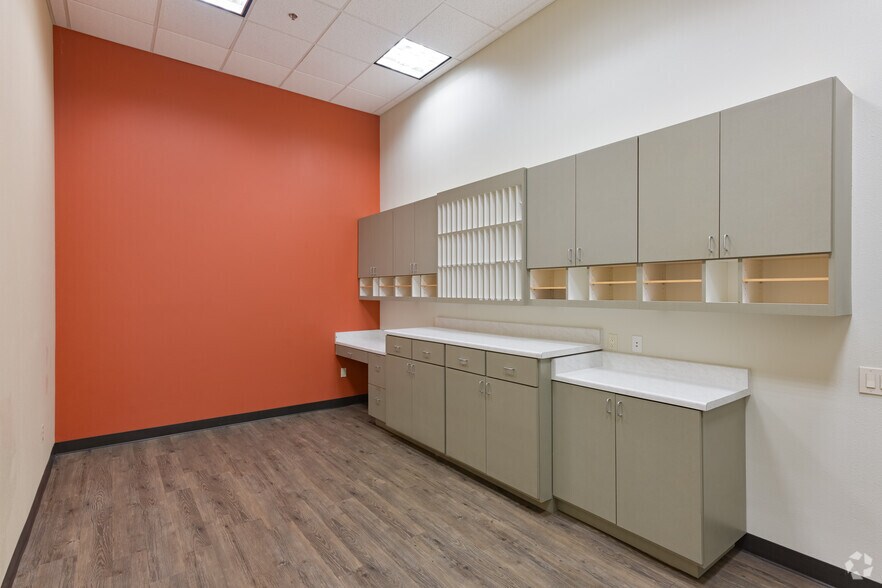 More Photos Of 404 Mendocino Ave, Santa Rosa Office For Lease