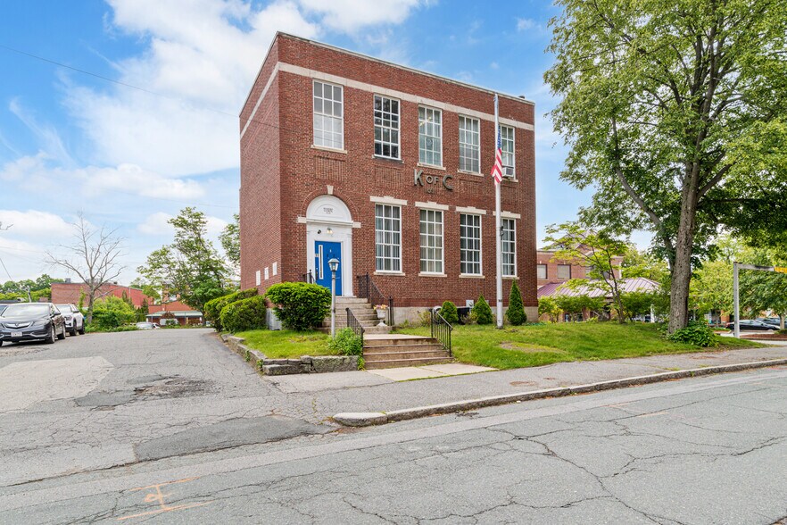More Photos Of 11 Sanborn St, Reading Specialty For Sale