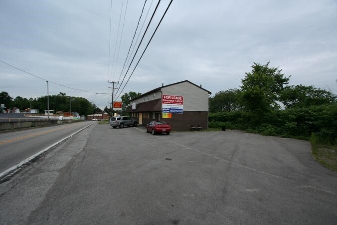 More Photos Of 2476 Broadhead Rd, Aliquippa Storefront Retail Residential For Lease
