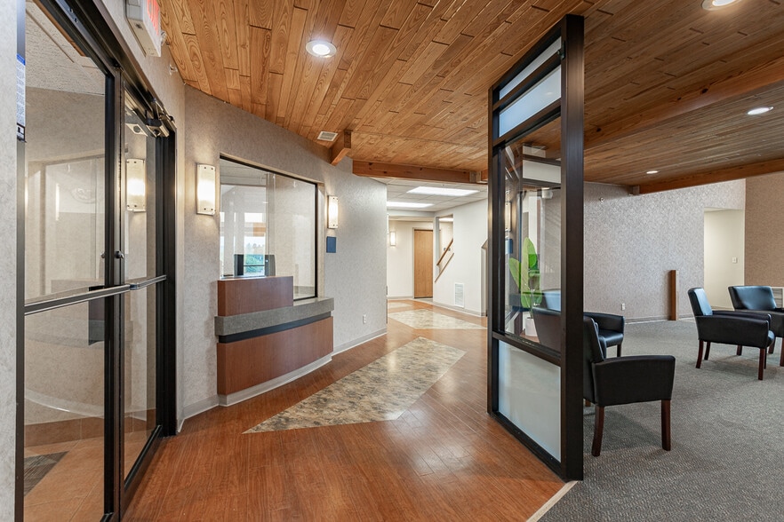 More Photos Of 520 N 28th Ave, Wausau Medical For Sale