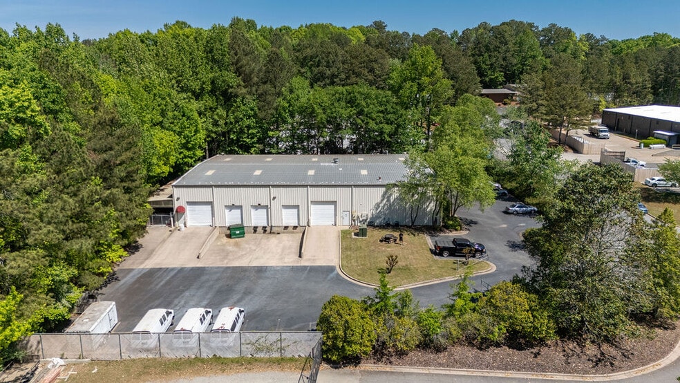 More Photos Of 9350 Industrial Ter, Alpharetta Warehouse For Sale