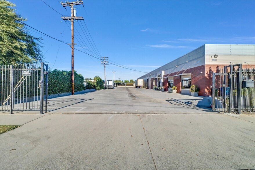 More Photos Of 2664 Stingle Ave, Rosemead Manufacturing For Lease