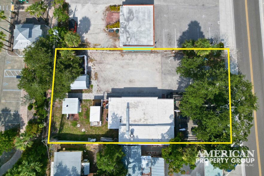 More Photos Of 470 W Dearborn St, Englewood Restaurant For Sale