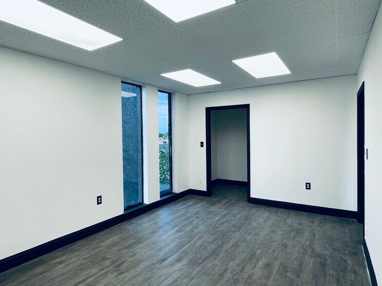 More Photos Of 3118 Gulf To Bay Blvd, Clearwater Medical For Lease
