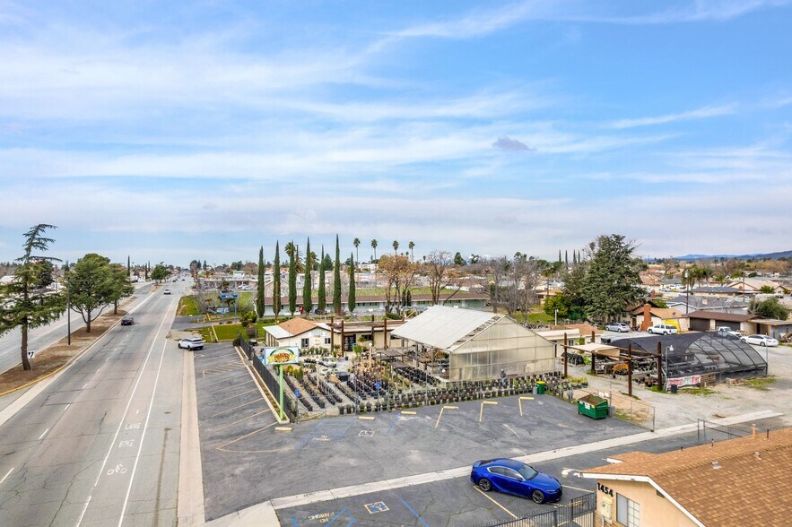 More Photos Of 1450-1454 E 6th St, Beaumont General Retail For Sale