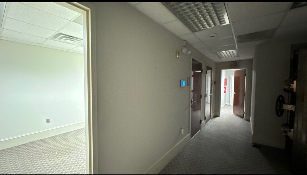 More Photos Of 341 3rd St, Macon-Bibb Loft Creative Space For Sale