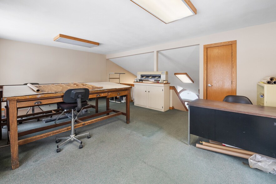More Photos Of 8 Canton St, Baldwinsville Loft Creative Space For Sale