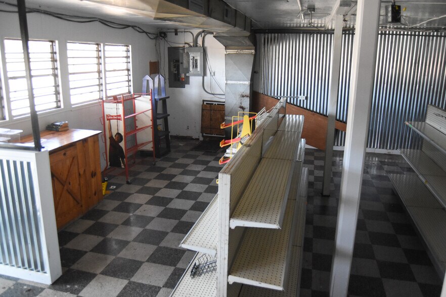 More Photos Of 51940 Highway 77, Talladega Convenience Store For Sale