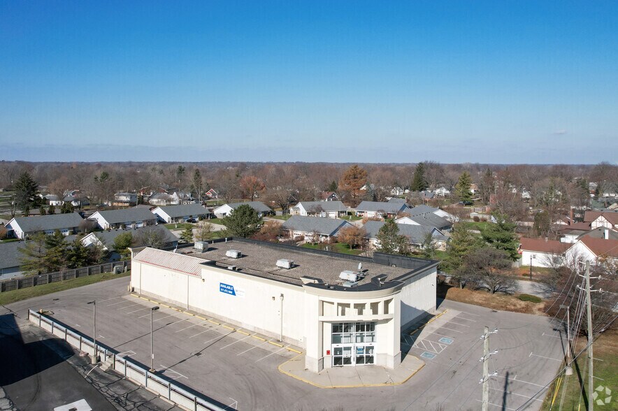 More Photos Of 6336 Oaklandon Rd, Indianapolis Drugstore For Sale