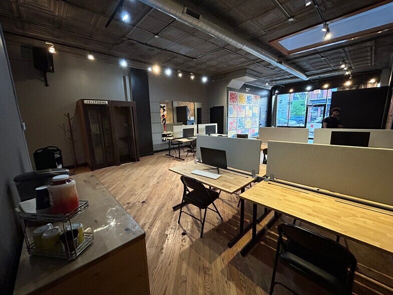 More Photos Of 1415 N Ashland Ave, Chicago Storefront Retail Residential For Lease