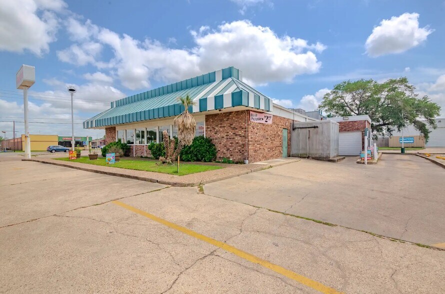 More Photos Of 4201 N Navarro St, Victoria Fast Food For Sale