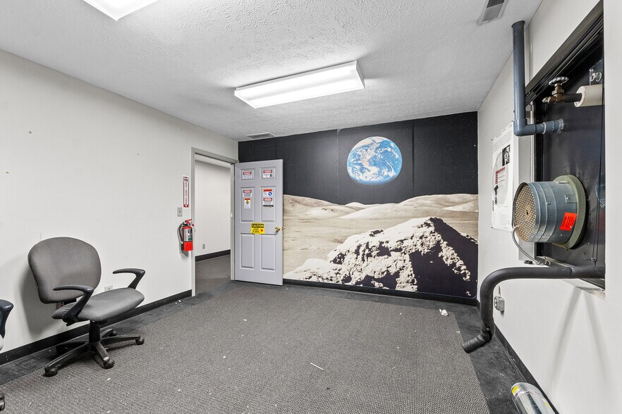 More Photos Of 7200 Highway 150, Greenville Office For Sale