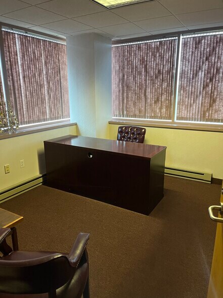 More Photos Of 3 Woodland Rd, Stoneham Medical For Sale