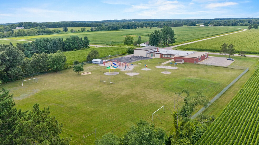 More Photos Of W11195 WI-127, Portage Schools For Sale