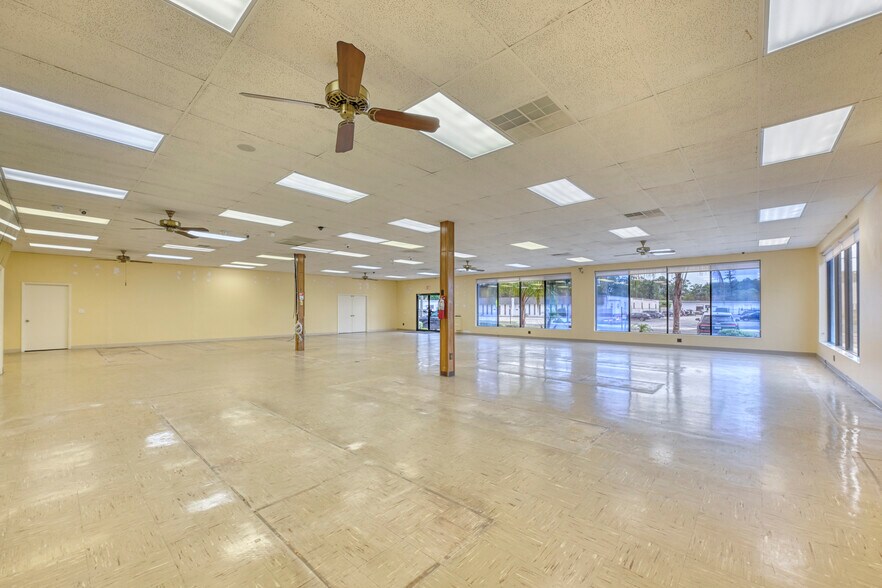 More Photos Of 5858 St Augustine Rd, Jacksonville Freestanding For Lease
