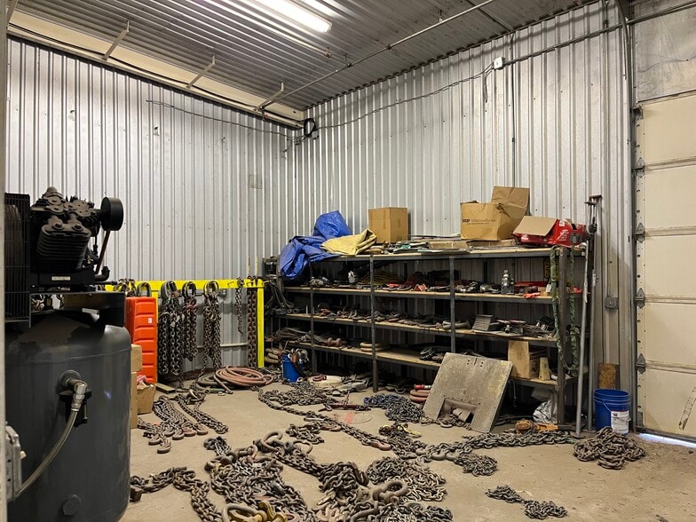 More Photos Of 9615 Broadway Blvd SW, Albuquerque Warehouse For Sale