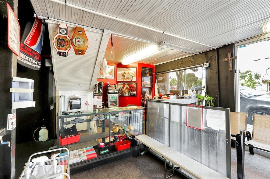 More Photos Of 7648 Monterey St, Gilroy Storefront For Sale