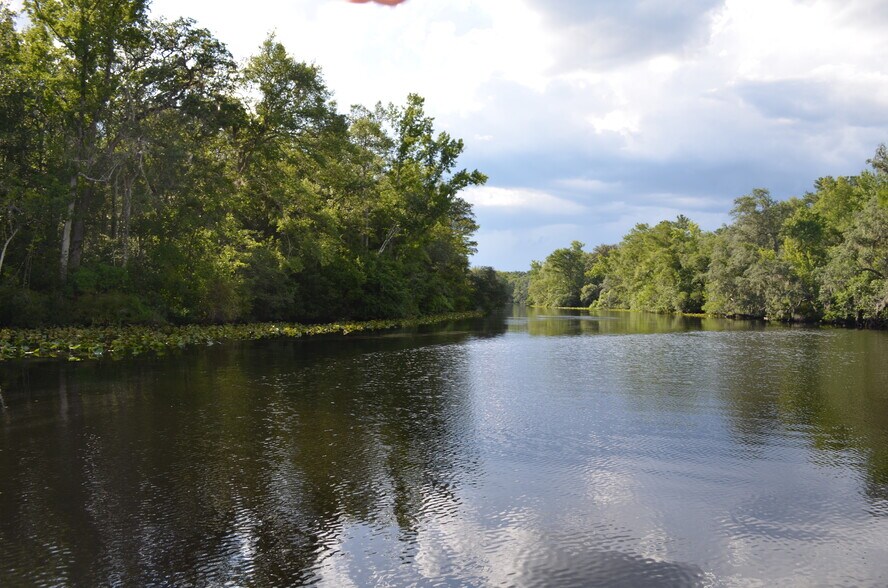 Primary Photo Of 2139 Charter Pointe Way, Middleburg Land For Sale