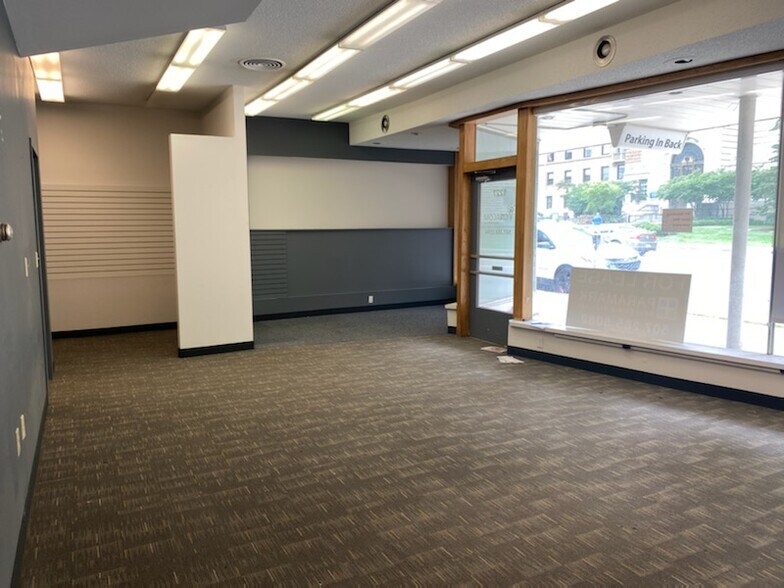 More Photos Of 1227 2nd St SW, Rochester Storefront For Lease