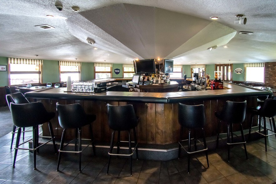 More Photos Of 141 Congamond Rd, Southwick Restaurant For Lease
