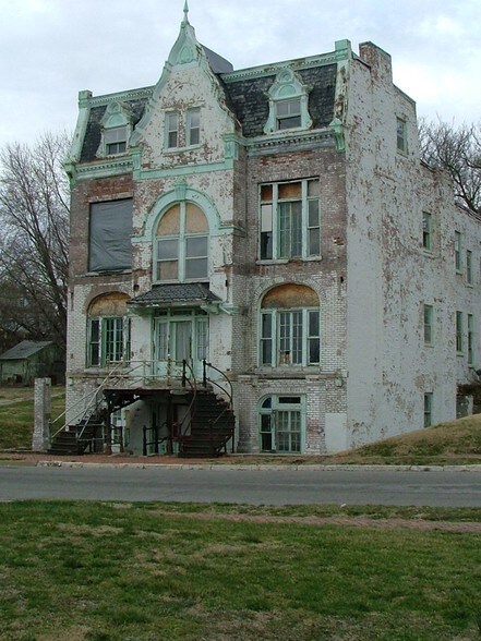 More Photos Of 115 S 13th St, Saint Joseph Apartments For Sale
