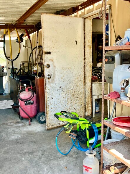 More Photos Of 1875 State Highway 35 Byp, Rockport Warehouse For Sale
