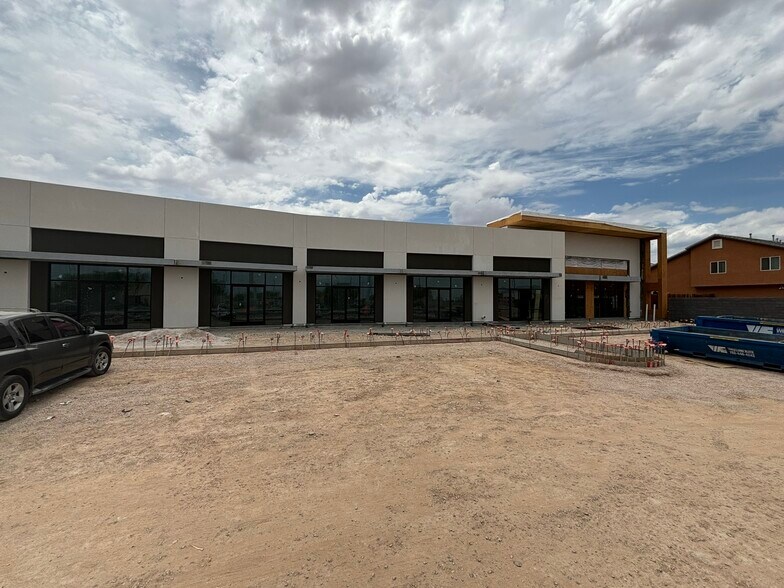More Photos Of Warm Springs & Tenaya W-SWC, Las Vegas General Retail For Lease
