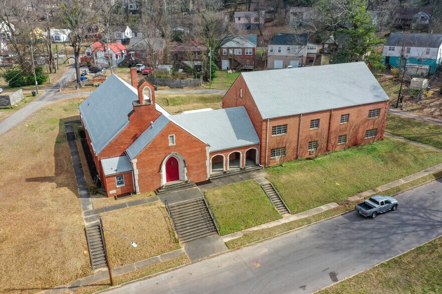 More Photos Of 2001 Avenue Z, Birmingham Religious Facility For Sale