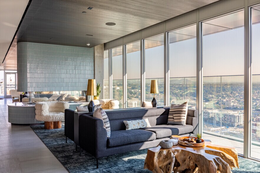 More Photos Of 601 11th Ave, San Diego Apartments For Lease