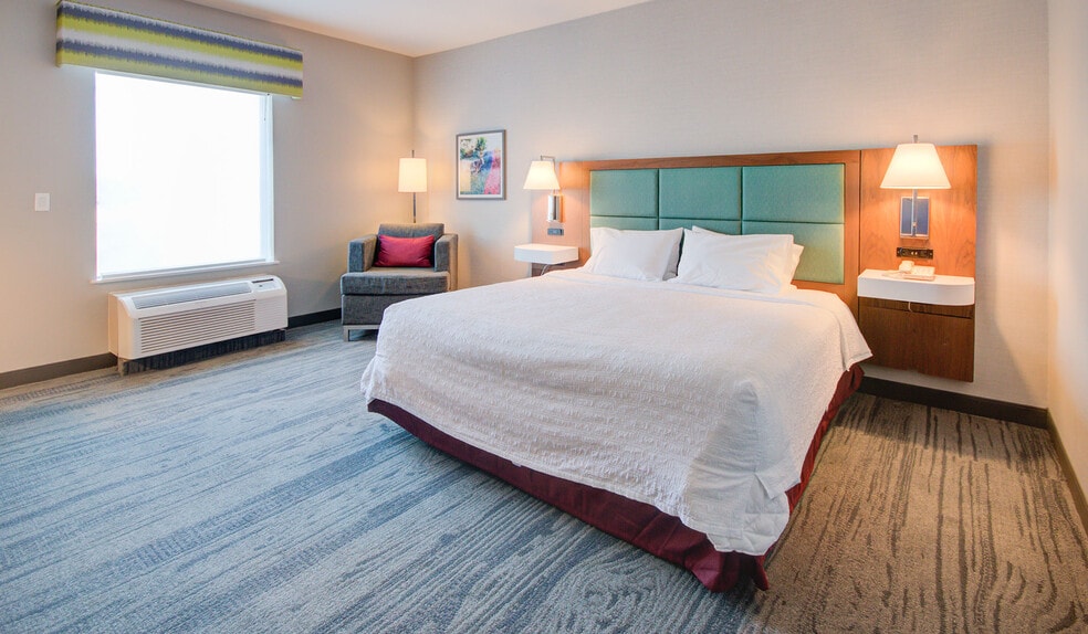 More Photos Of 4617 7th St, Bay City Hotel For Sale