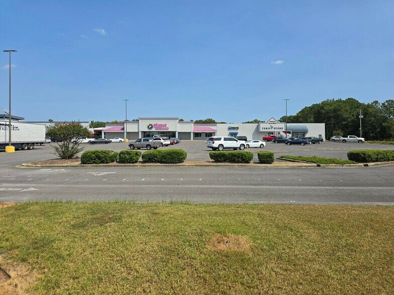 More Photos Of 5851 Highway 431, Albertville Unknown For Lease