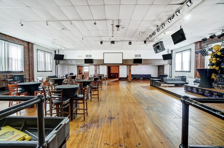 More Photos Of 126 W High St, Springfield Lodge Meeting Hall For Sale