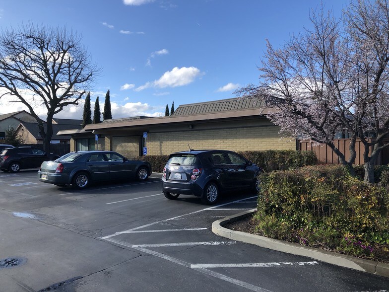 More Photos Of 1204 Cottonwood St, Woodland Office For Sale