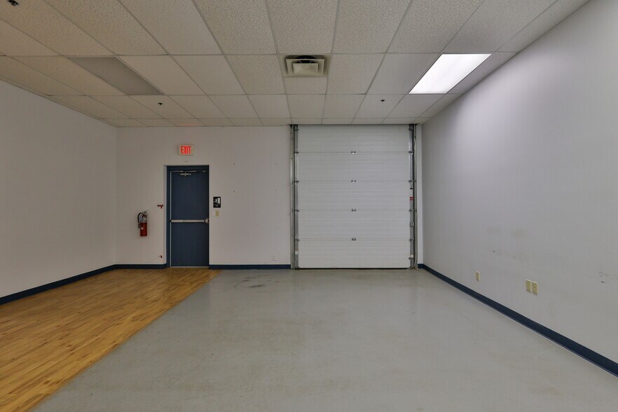 More Photos Of 1525 Valley Center Pky, Bethlehem Unknown For Lease