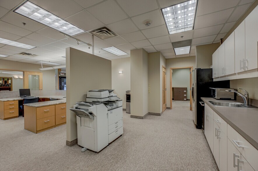 More Photos Of 1201 Yale Pl, Minneapolis Apartments For Sale