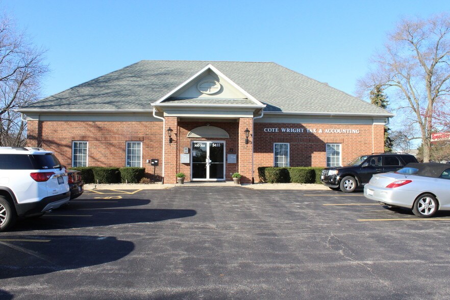 More Photos Of 5455 W Grand Ave, Gurnee Office For Lease