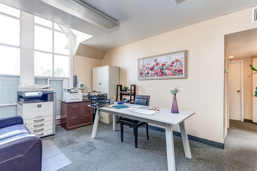 More Photos Of 2261 N Orange Olive Rd, Orange Religious Facility For Sale