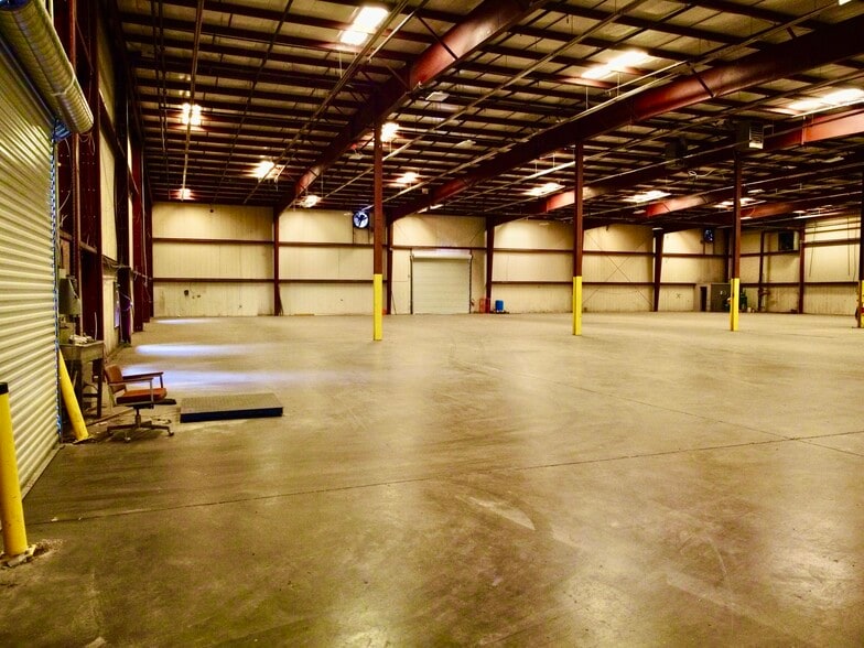 More Photos Of 490 Sibley Ave, Union Point Warehouse For Sale