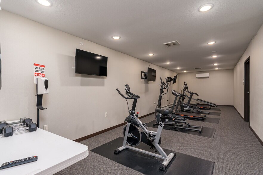 More Photos Of 1685 N Redding Ave, Windom Apartments For Sale