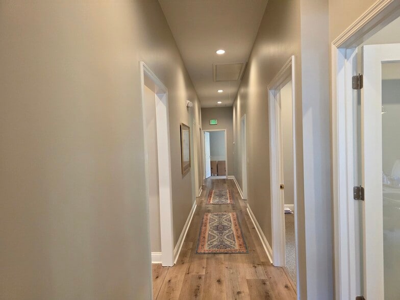 More Photos Of 181 Bluffton Rd, Bluffton Office For Lease