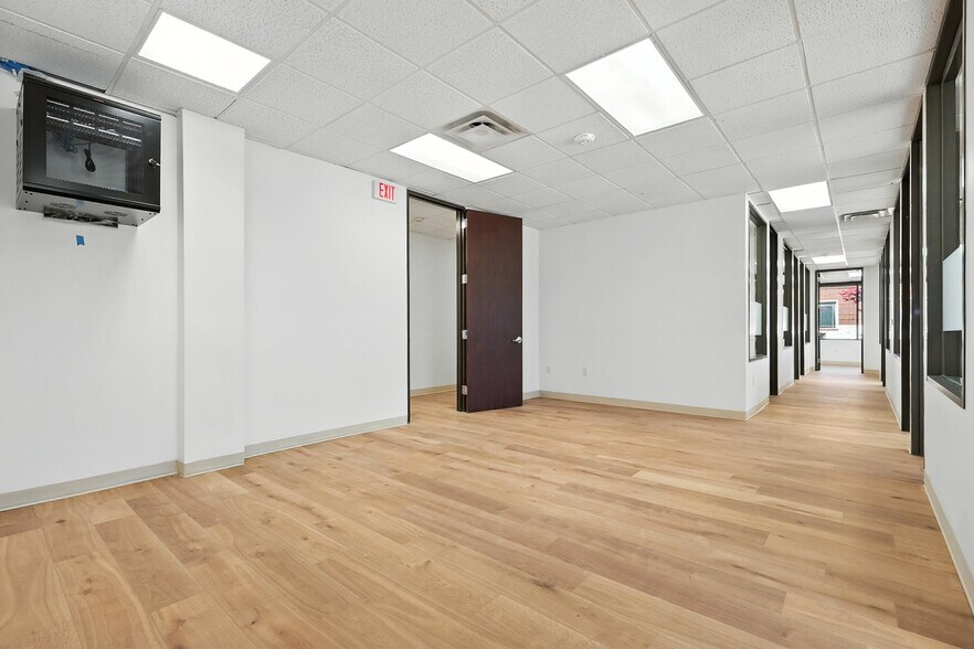 More Photos Of 1100 W Campbell Rd, Richardson Office For Lease