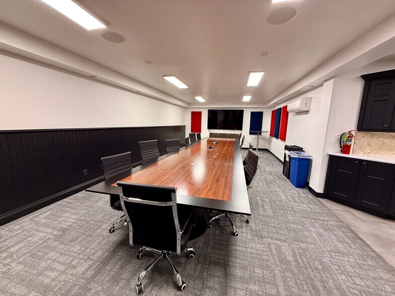 More Photos Of 526 N 400 W, North Salt Lake Office For Sale