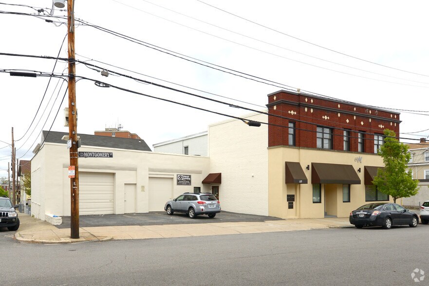 More Photos Of 69 Montgomery St, Pawtucket Office Residential For Sale