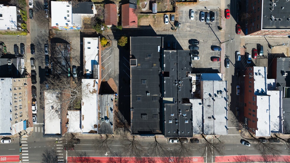 More Photos Of 310 W Broad St, Richmond Storefront For Sale