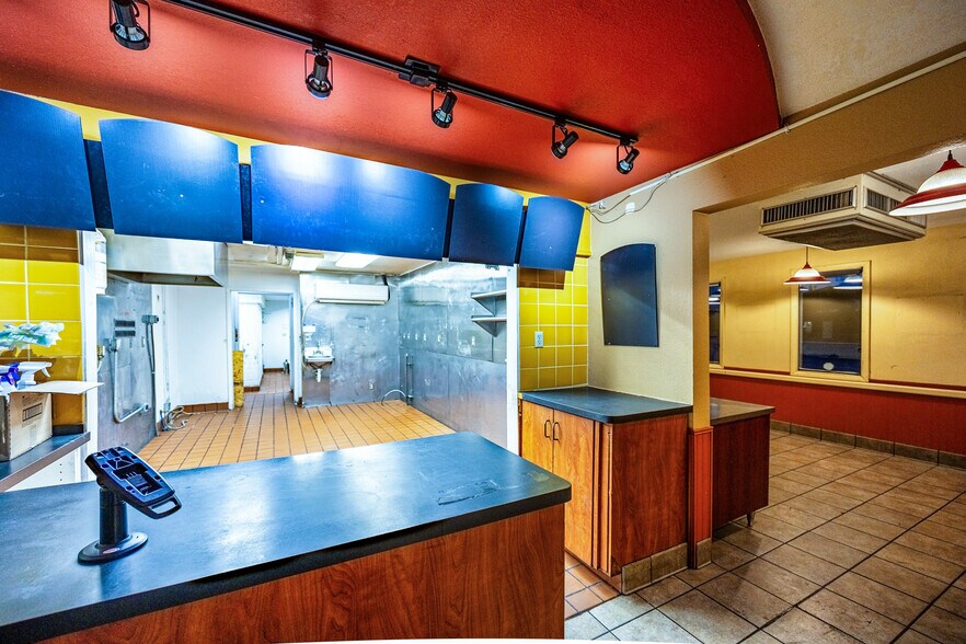 More Photos Of 1457 South St, Wheatland Fast Food For Lease