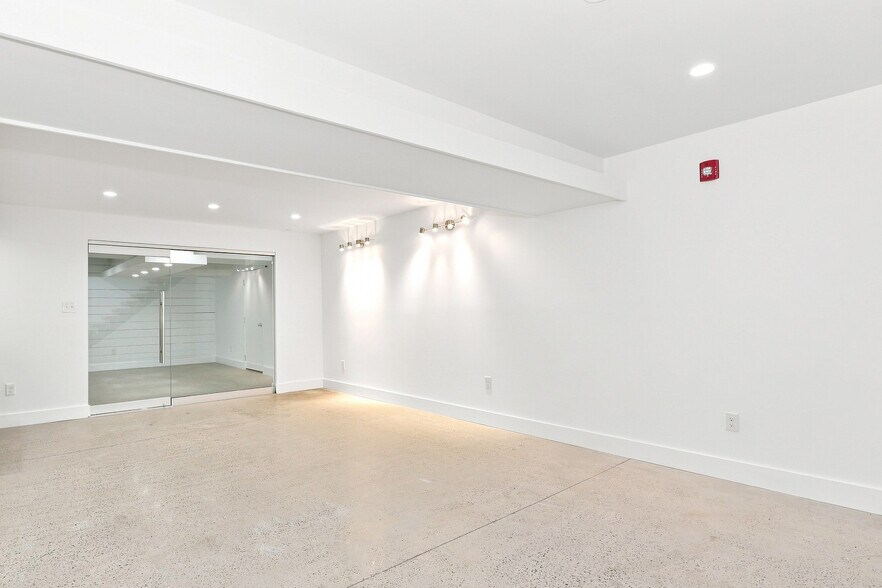 More Photos Of 2007 N Hope St, Philadelphia Apartments For Lease