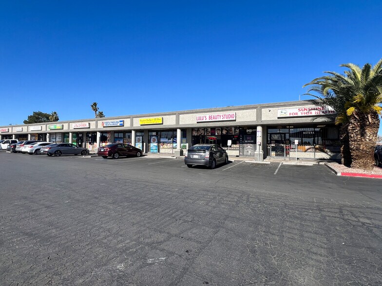 More Photos Of 903-947 N Pecos Rd, Las Vegas Unknown For Lease