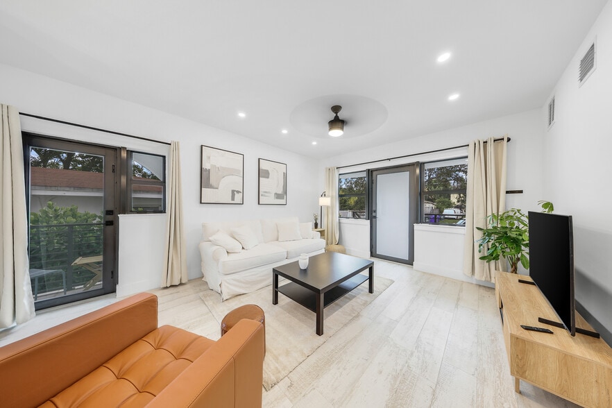 More Photos Of 243 NW 32nd St, Miami Multifamily For Sale