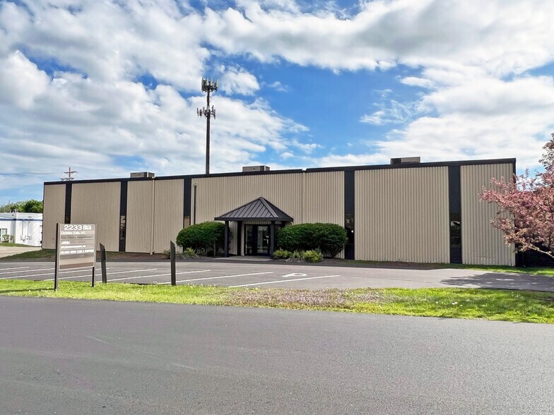 Primary Photo Of 2820 W 23rd St, Erie Loft Creative Space For Lease